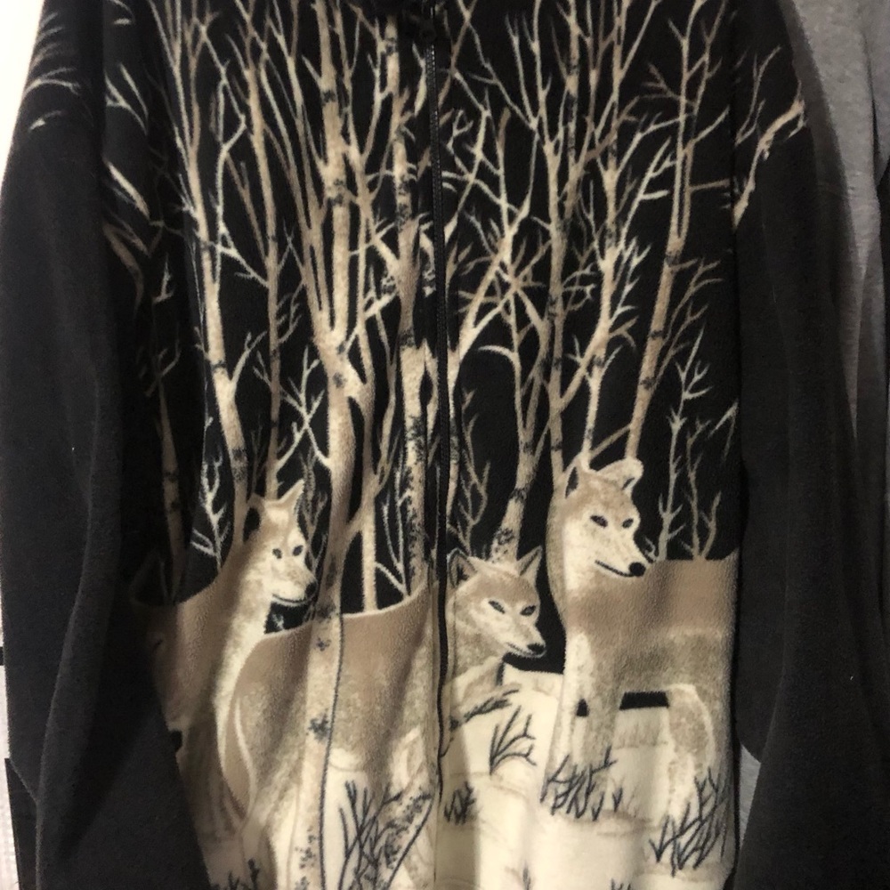 Vintage wolf fleece